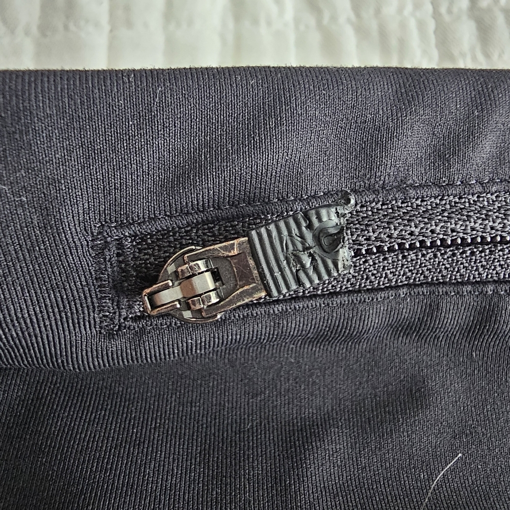 Lululemon Speed Up Heather Lux Shorts 2.5" - Picture 9 of 10